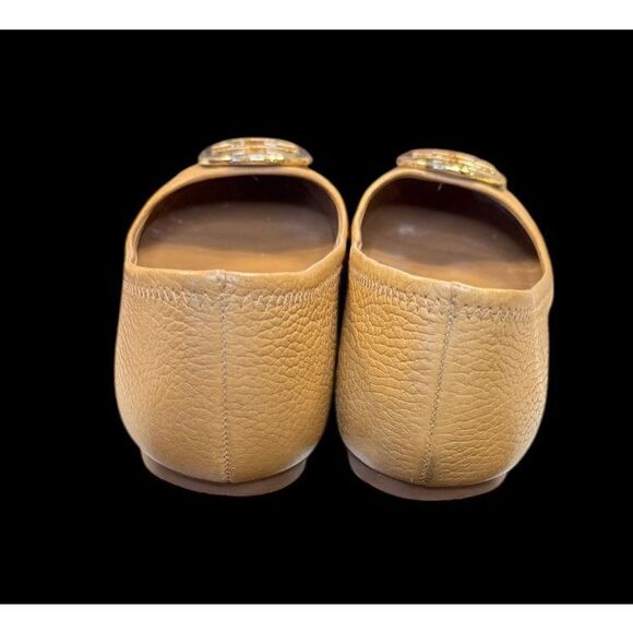Tory Burch Classic Flats Size 9.5 Tan Gold Medallion Comfortable - Picture 8 of 14